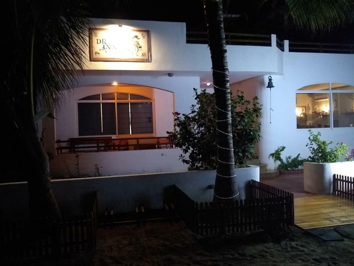 Drake Inn 푸에르토빌라밀 외부 사진